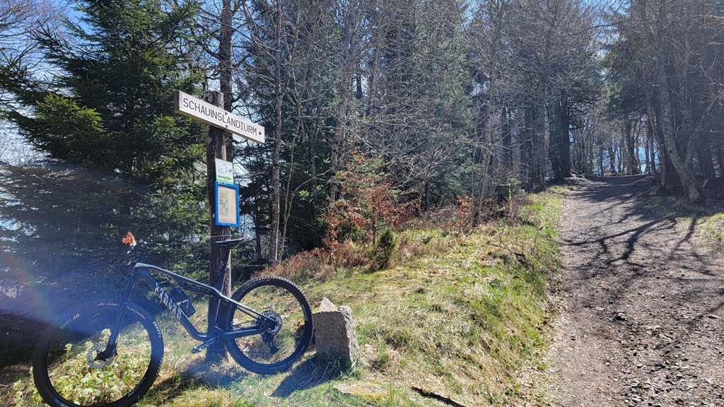 Weg zum Schauinsland Turm