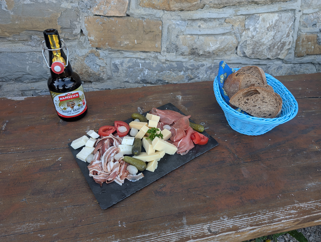 Buureplätti vom Bergrestaurant Schwyberg